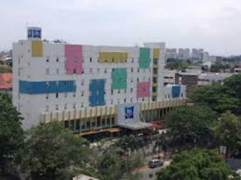 Ibis Budget Jakarta Cikini Hotel Exterior foto